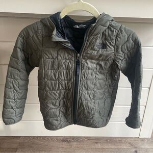 The North Face Toddler 5 Quilted Jacket in Tan